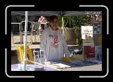 HWF044_vendors